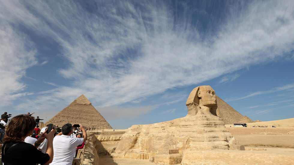 بعد استئناف الرحلات.. مصر تتوقع أكثر من مليون سائح روسي