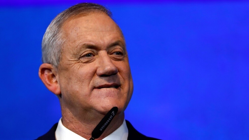 غانتس يطالب بتعيينه وزيرا دائما للعدل