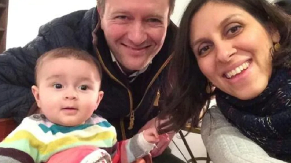 جونسون يندد بحكم جديد لمدة عام بحق زاغري-راتكليف في إيران