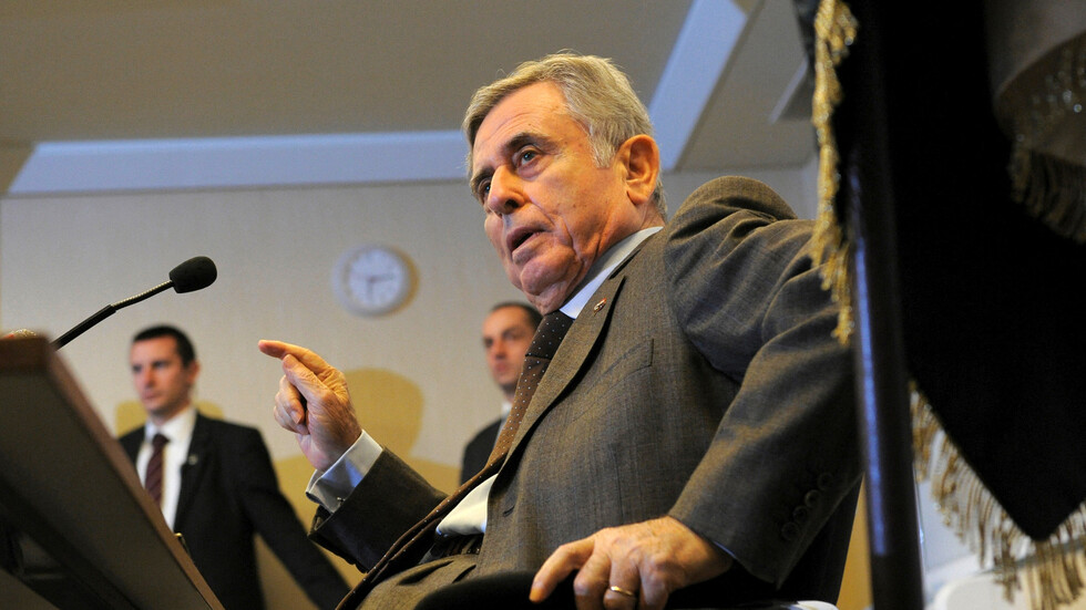 خدام: نصحت رفيق الحريري بالإسراع في مغادرة لبنان والاستقالة من الخارج