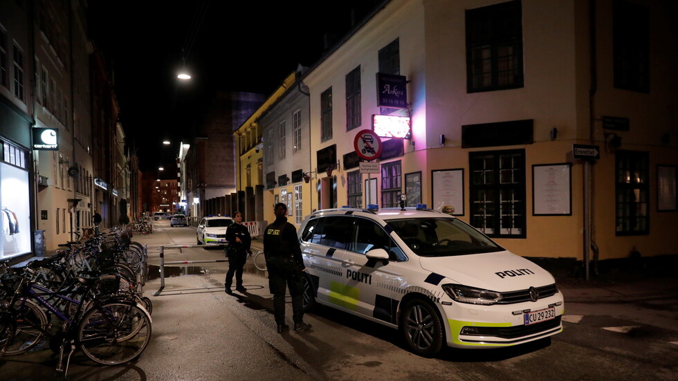 الشرطة الدنماركية تقبض على 6 رجال يشتبه في انضمامهم وتمويلهم لـ"داعش"