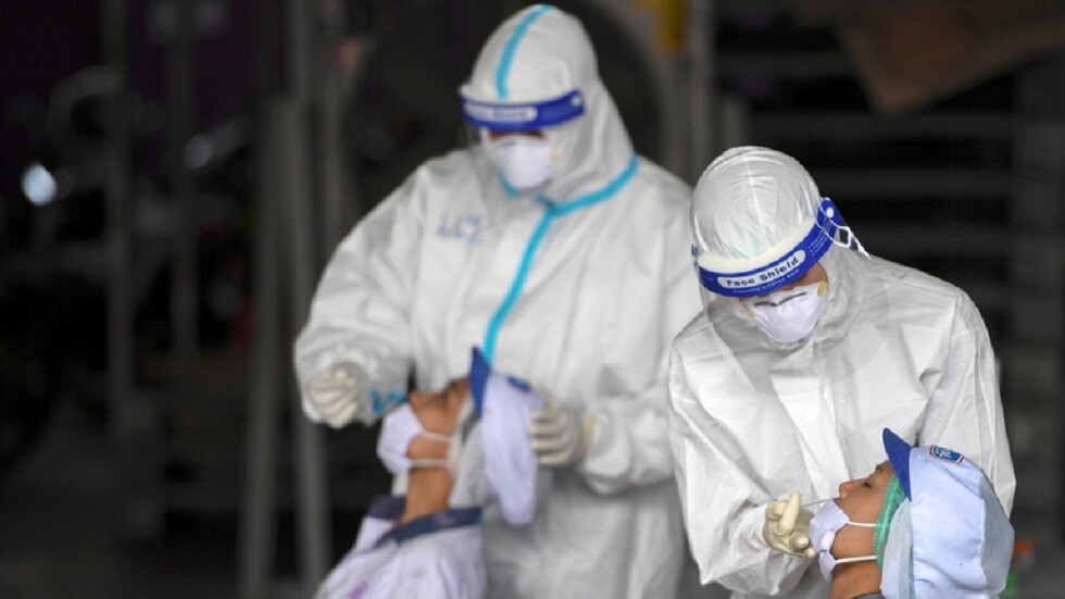 الصين تسجل 12 إصابة جديدة بفيروس كورونا