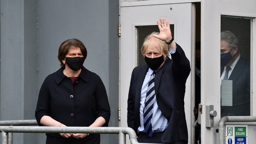 رئيسة وزراء إيرلندا الشمالية تعلن موعد تنحيها عن منصبها