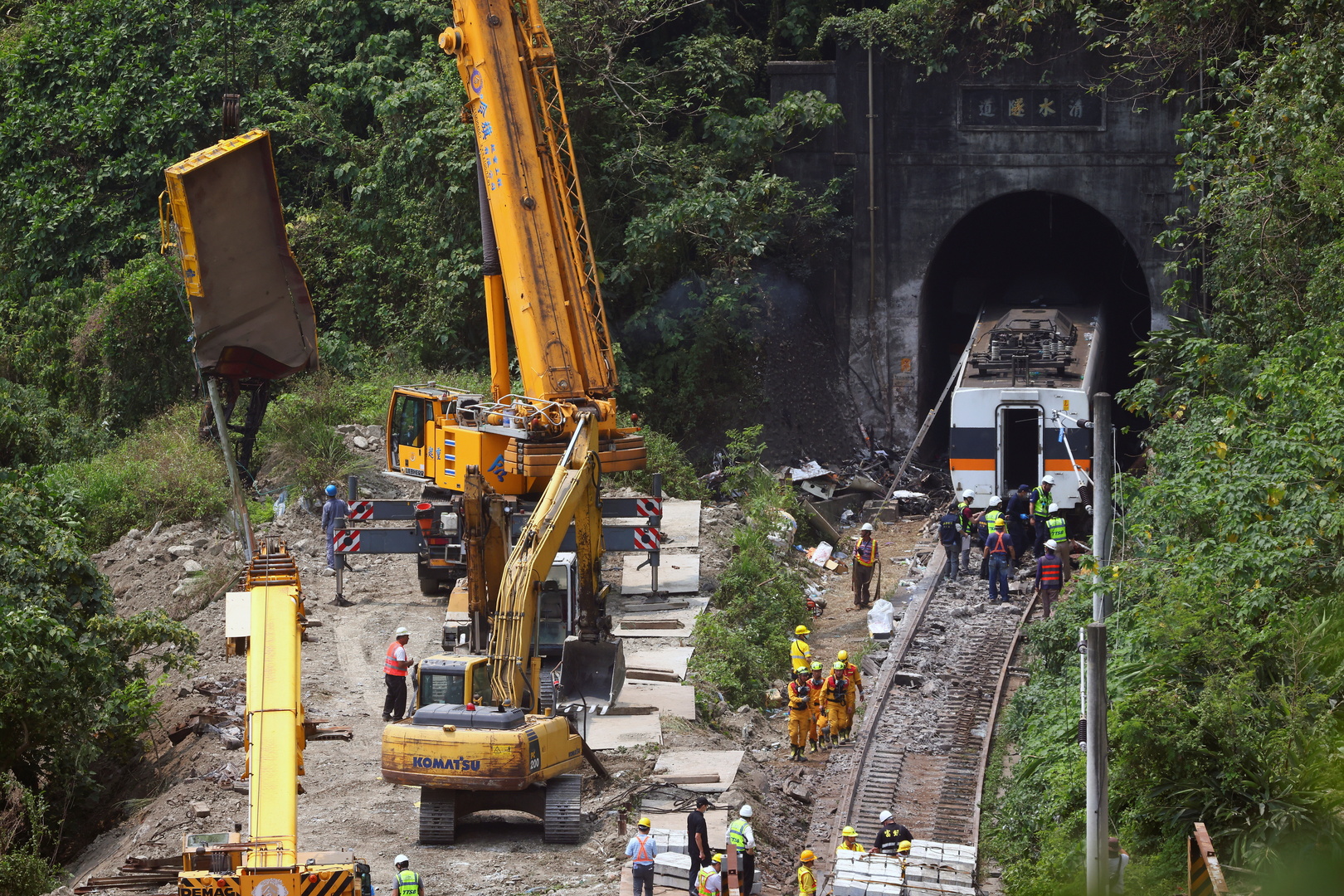 التحقيق مع المتسبب بأسوأ كارثة قطارات في تايوان