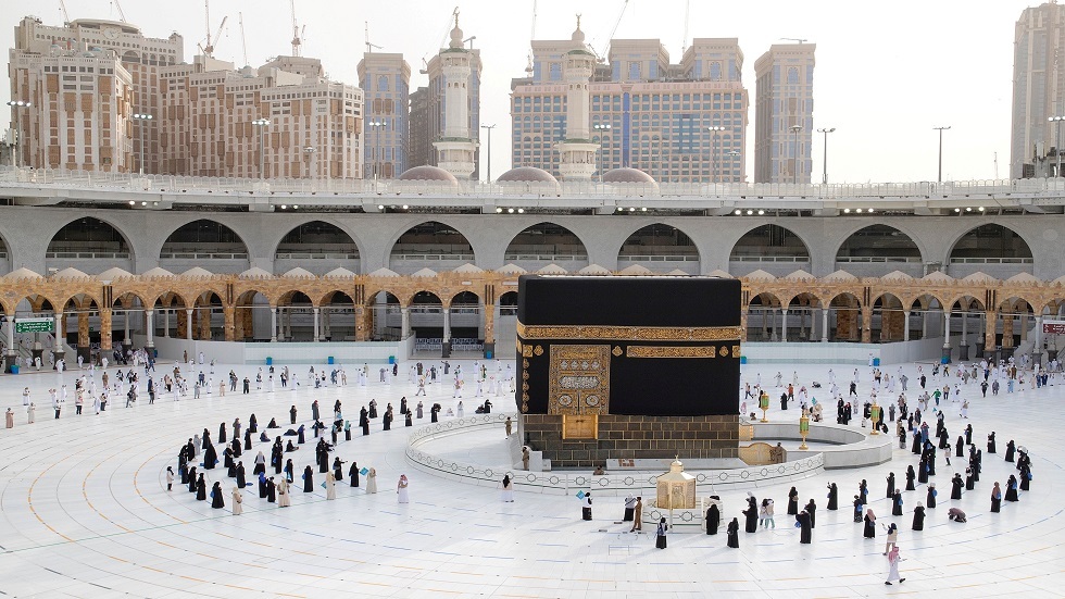 السعودية تكشف الفئات التي سيسمح لها بأداء العمرة خلال رمضان