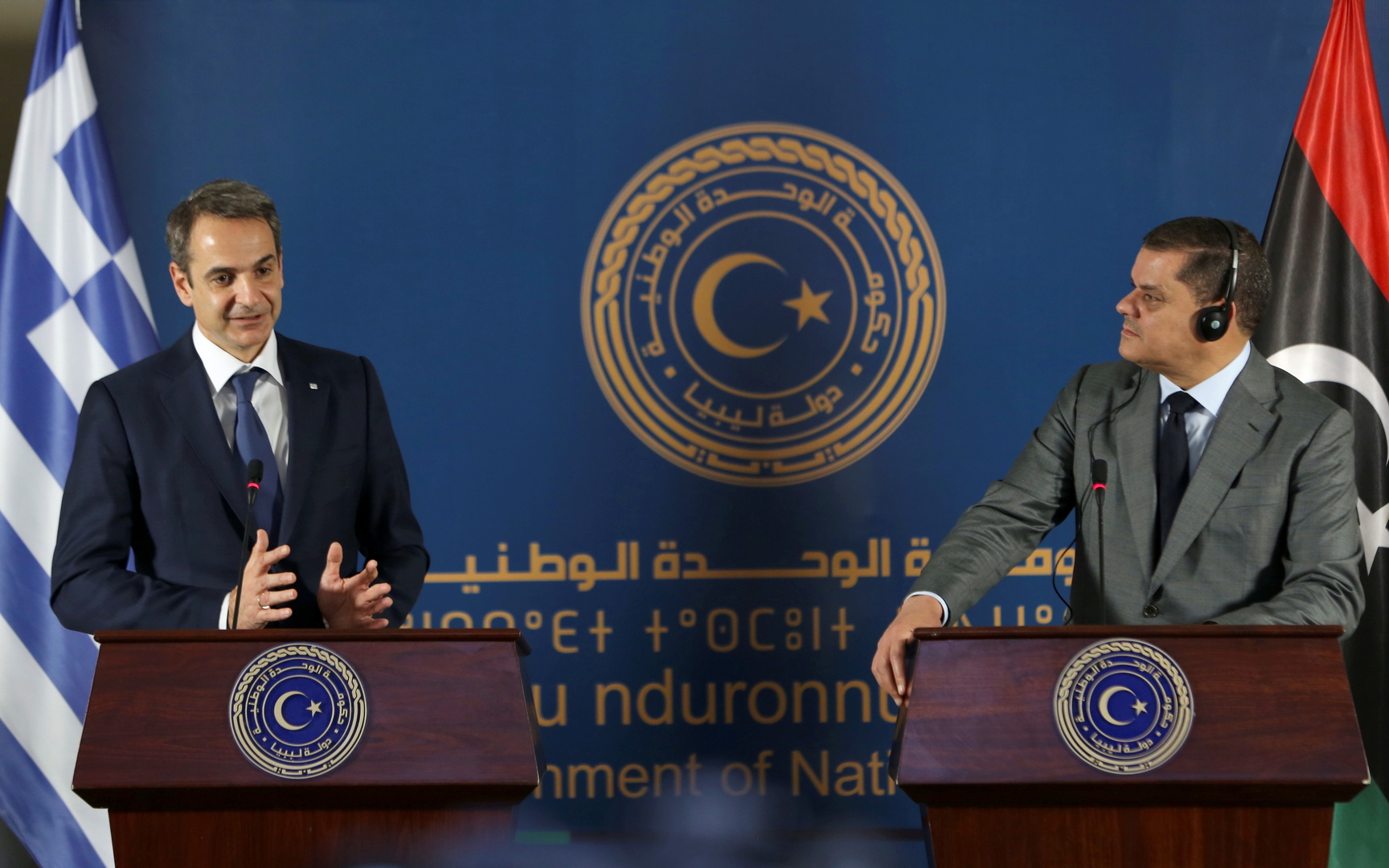 اليونان تستأنف العلاقات الدبلوماسية مع ليبيا