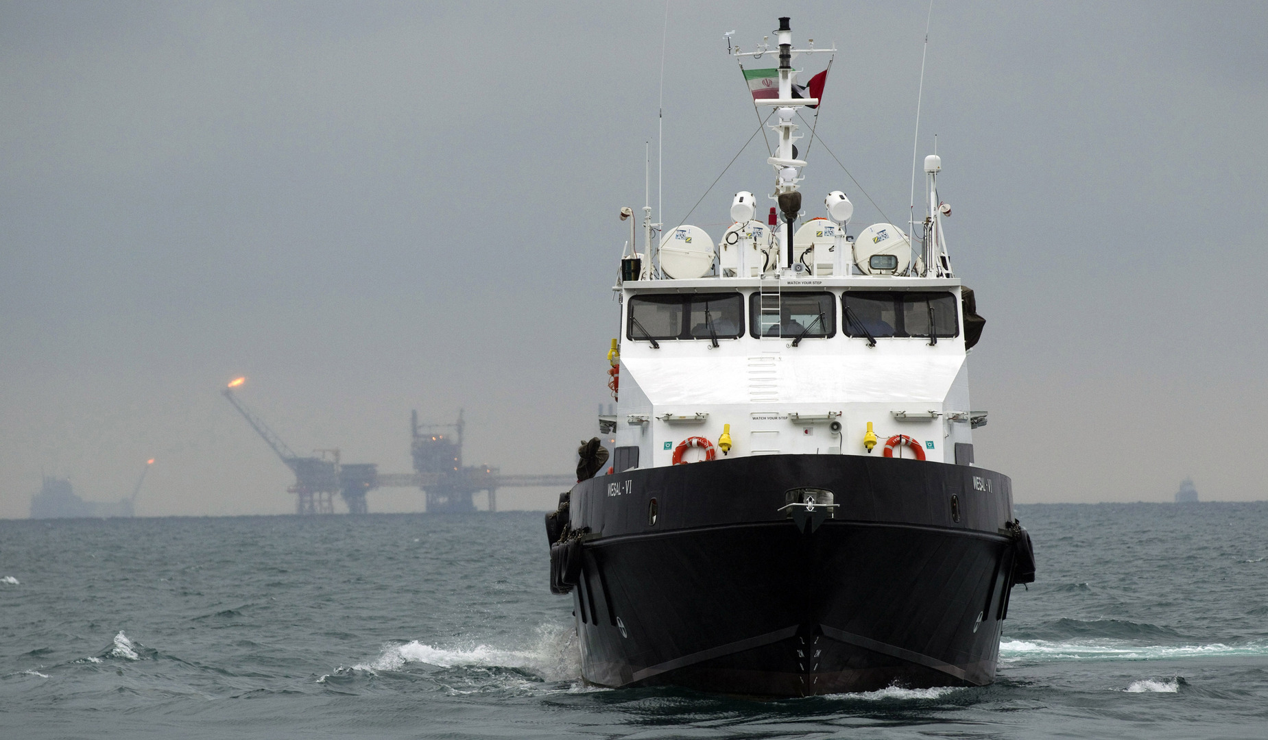 نيويورك تايمز: إسرائيل أبلغت الولايات المتحدة باستهدافها السفينة الإيرانية 