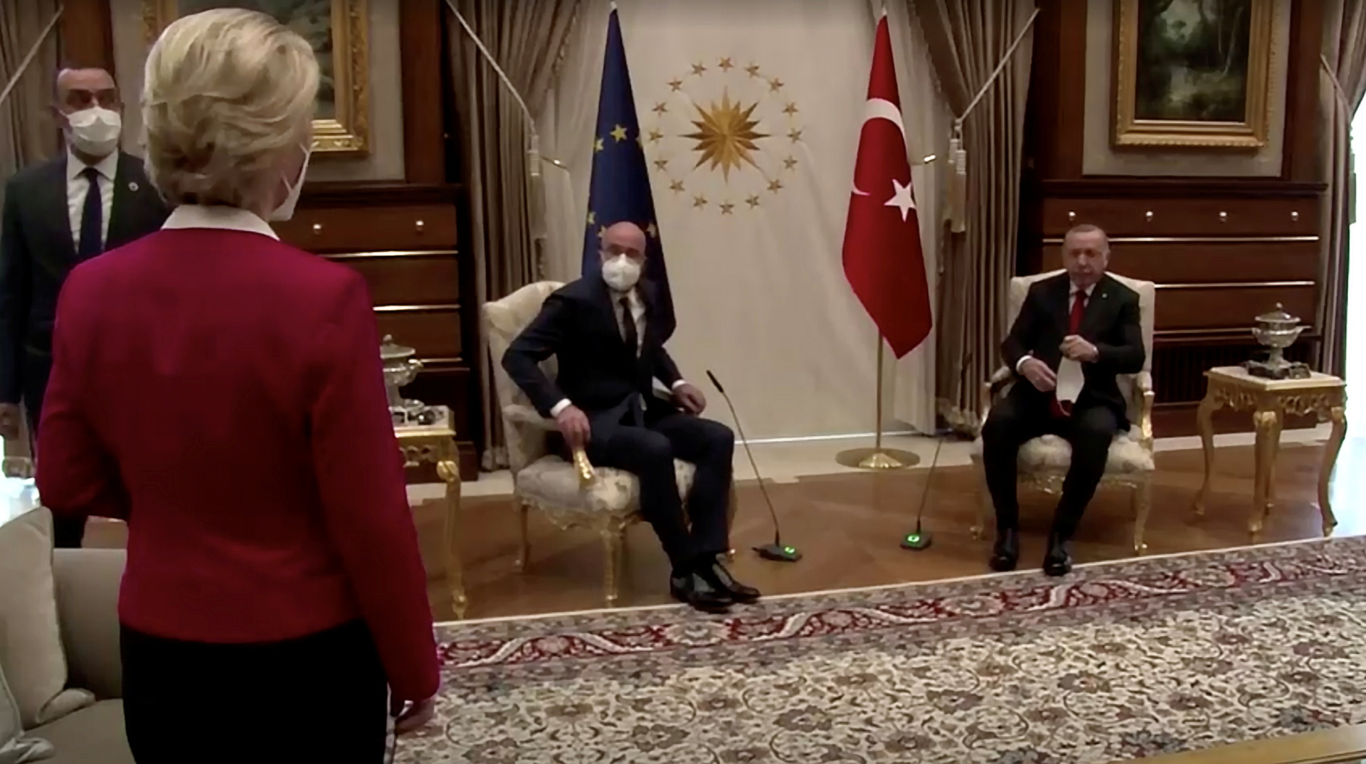 دراغي يتهم أردوغان بإهانة رئيسة المفوضية الأوروبية ويصفه بـ