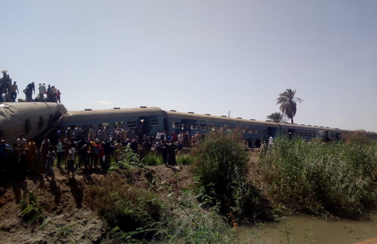 قانوني مصري: عقوبة سائق القطار ومساعده حال ثبوت مغادرتهما الكابينة قد تصل الإعدام