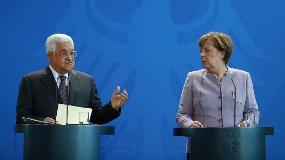 عباس لميركل: ماضون بإجراء الانتخابات في جميع الأراضي الفلسطينية