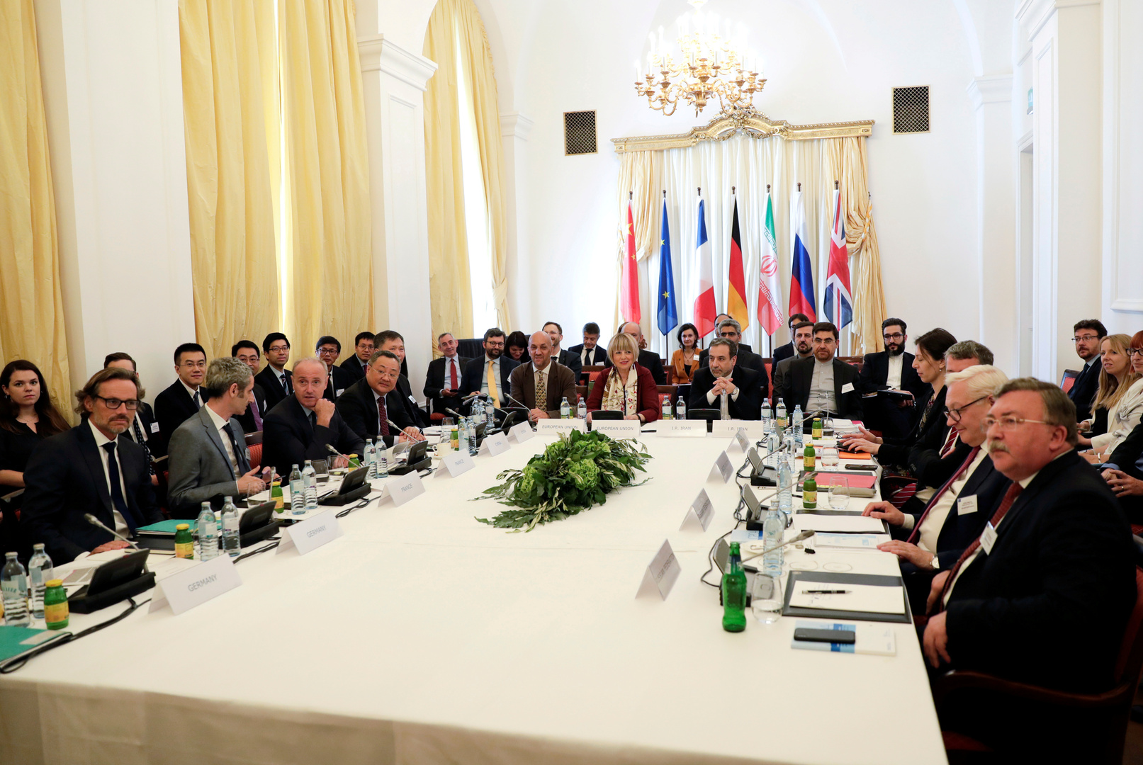 القوى الأوروبية ترى تقدما في محادثات إيران لكن الطريق لا يزال طويلا