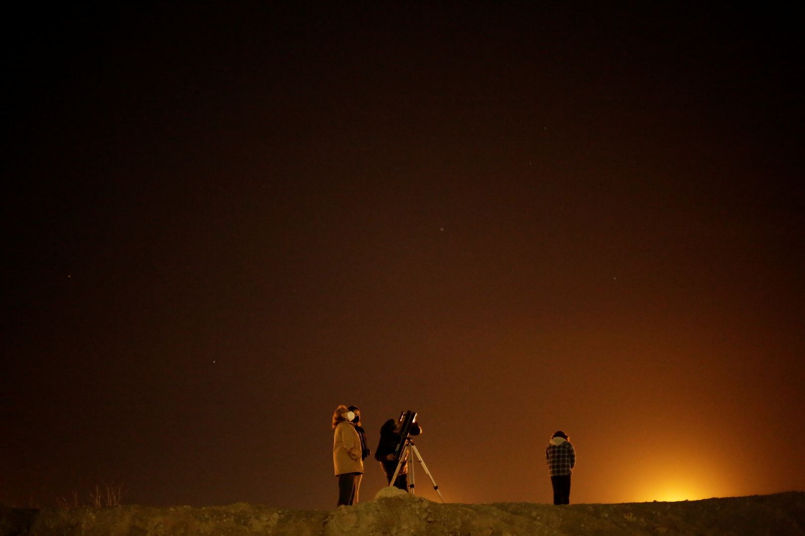 جمعية فلكية سعودية: يمكن رؤية كوكب الزهرة وهو يقترن بعطارد بعد الغروب اليوم