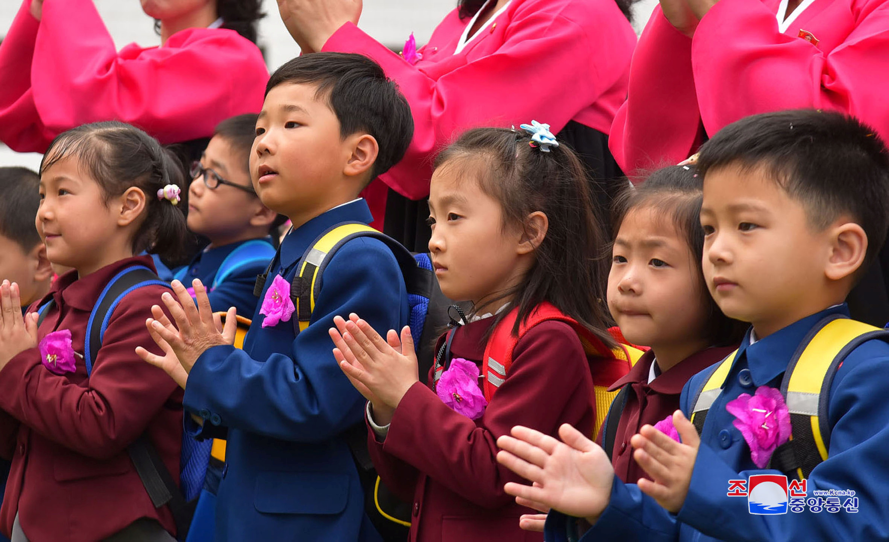 كوريا الشمالية تستأنف الحضور في المدارس جزئيا
