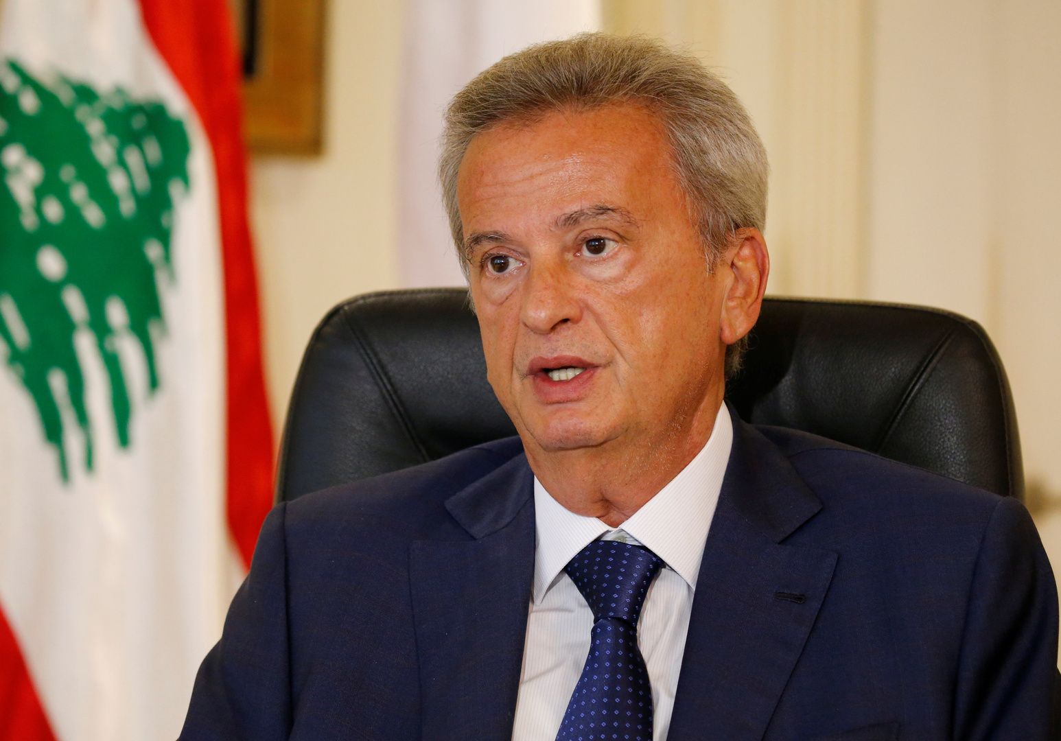 حاكم مصرف لبنان متهم باختلاس نحو 300 مليون دولار عبر شركة مملوكة لشقيقه