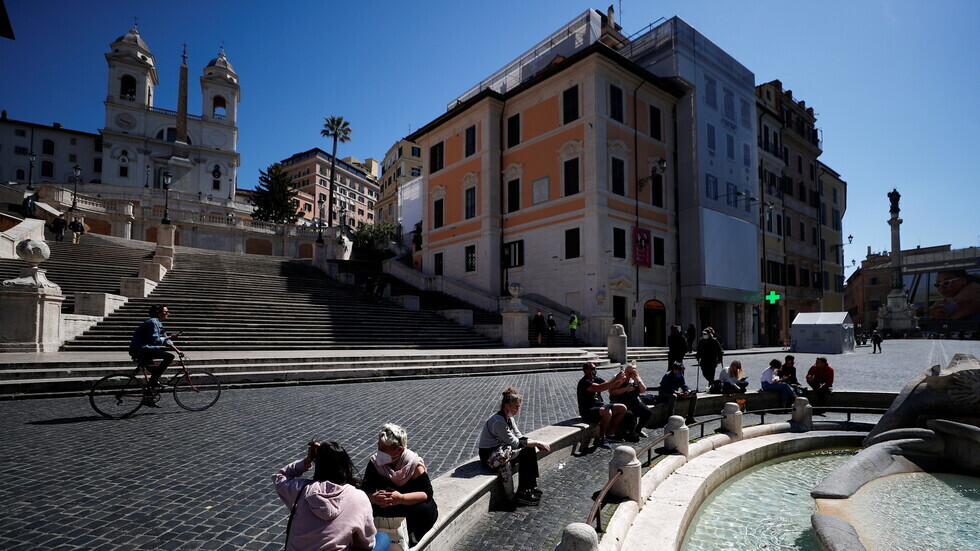 إيطاليا ترصد 12965 إصابة و226 وفاة جديدة بفيروس كورونا