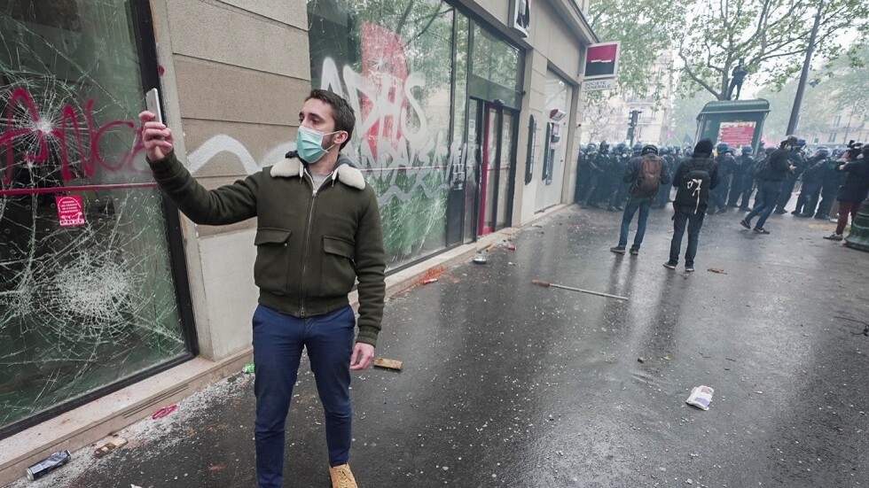 فرنسا.. اعتقال العشرات أثناء احتجاجات حاشدة بعدة مدن