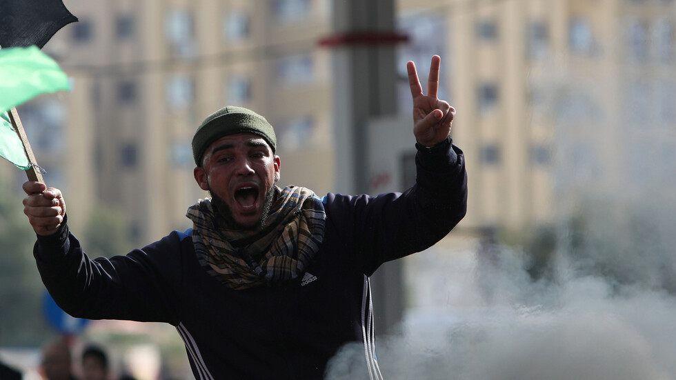 مسؤول سابق في إدارة ترامب: بايدن قد يعطي الضوء الأخضر لانتفاضة فلسطينية جديدة