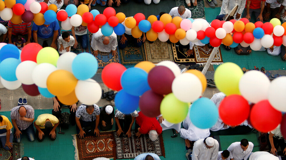 عضو في الاتحاد العربي لعلوم الفضاء والفلك يتوقع يوم عيد الفطر المبارك
