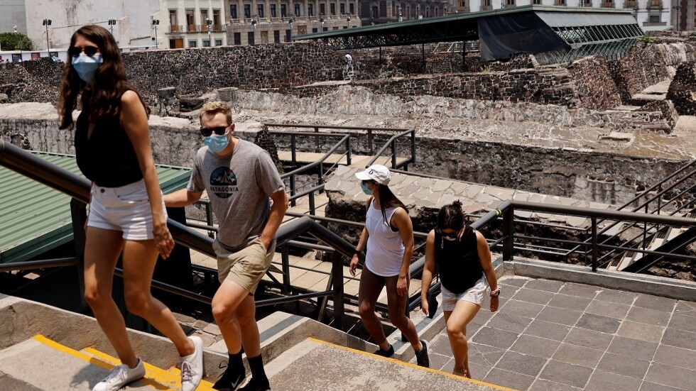 المكسيك تسجل 1027 إصابة جديدة بكورونا و112 وفاة