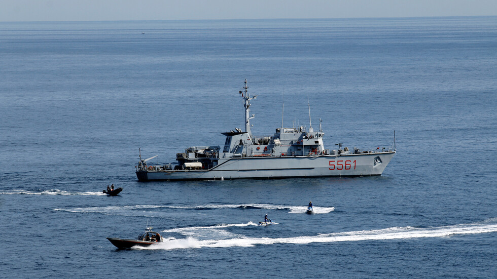 البحرية الإيطالية تعلن عن تدخلها لتجنب اعتراض زورق ليبي لقوارب صيد إيطالية