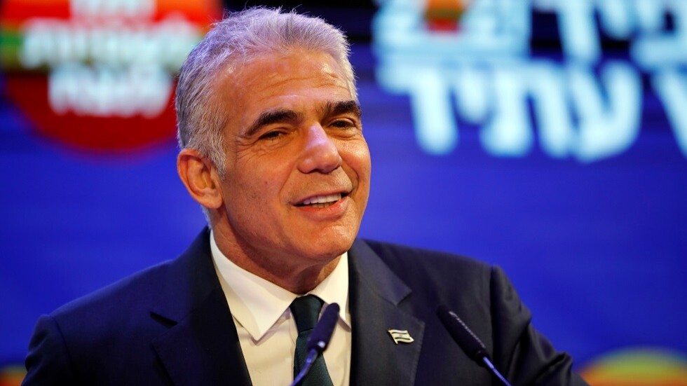 الرئيس الإسرائيلي يعلن اختيار يائير لابيد (منافس نتنياهو) لتشكيل حكومة جديدة