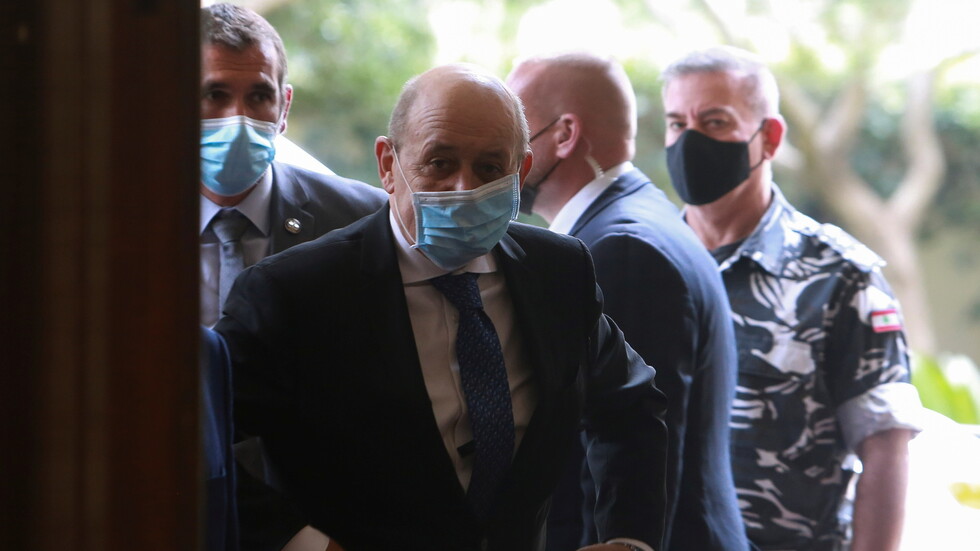 لبنان.. لودريان يلتقي عون وبري