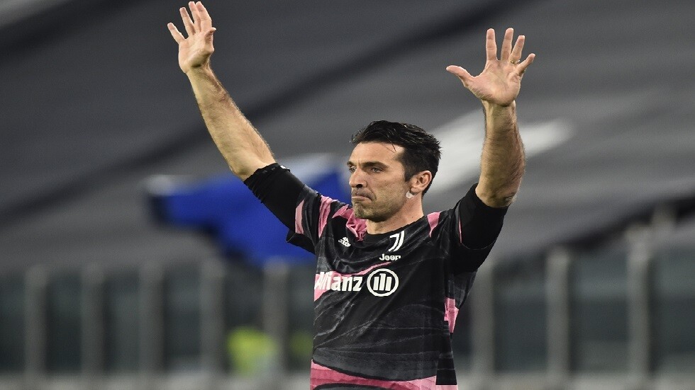 رسميا.. بوفون يعلن رحيله عن يوفنتوس