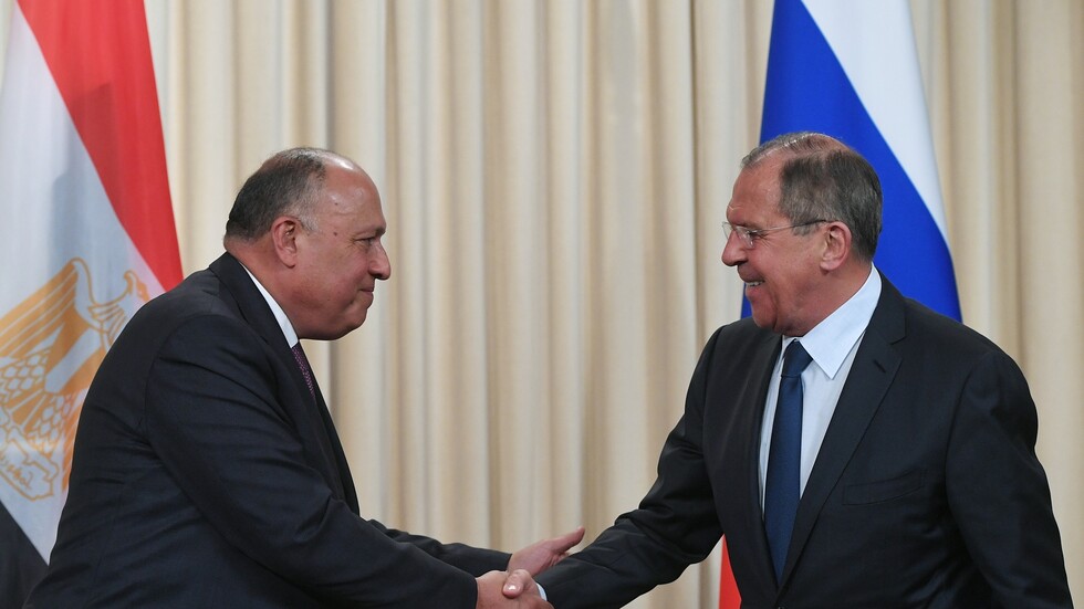 لافروف وشكري يؤكدان سعي روسيا ومصر للتنسيق بغية استئناف الحوار الفلسطيني-الإسرائيلي المباشر