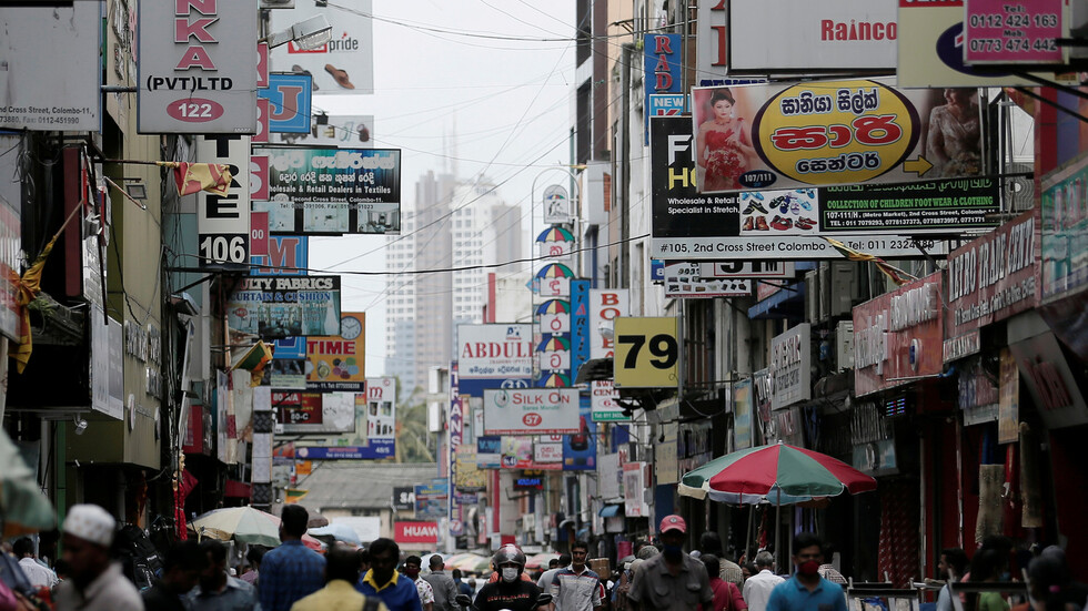 سريلانكا تحظر السفر في جميع أنحاء البلاد لمدة 3 أيام