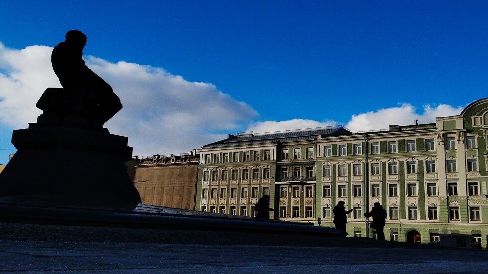 متحف الأدب الروسي يقيم معرضا بمناسبة الذكرى الـ200 لميلاد دوستويفسكي