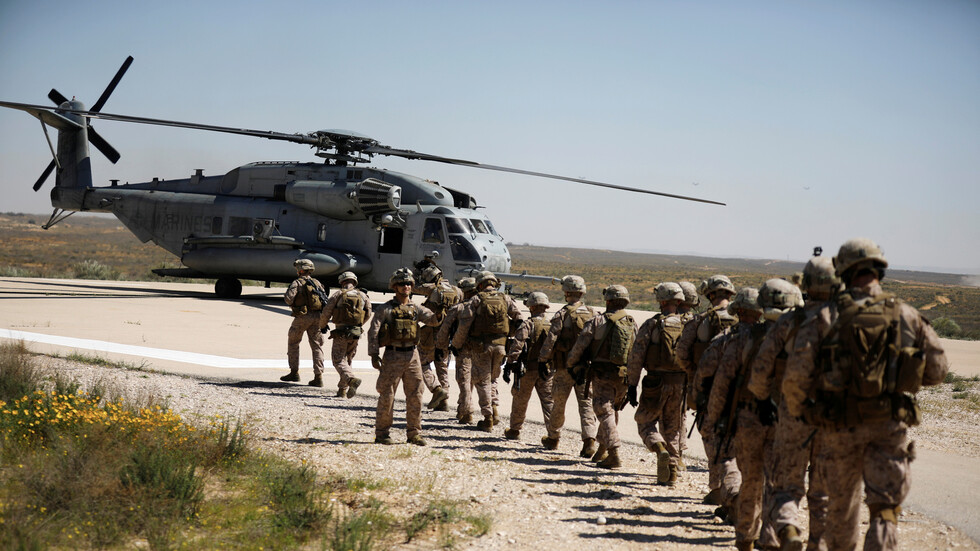 الجيش الأمريكي يسحب 120 من عناصره العسكريين والمدنيين من إسرائيل