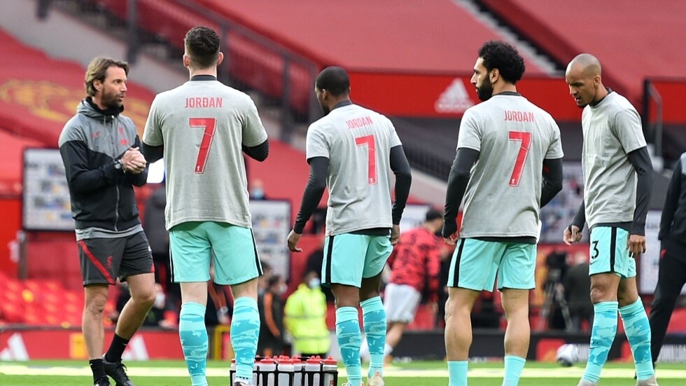 صلاح يرتدي القميص رقم 