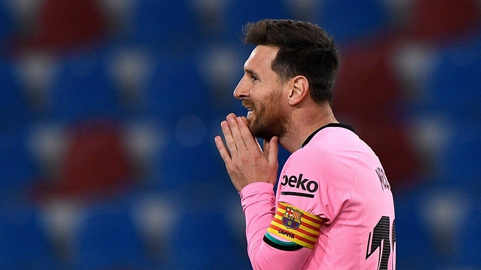 تقرير.. برشلونة مستعد للتضحية بقائده ميسي من أجل التعاقد مع "الفتى الذهبي"