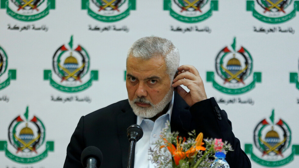 هنية يتلقى اتصالا هاتفيا من قائد 