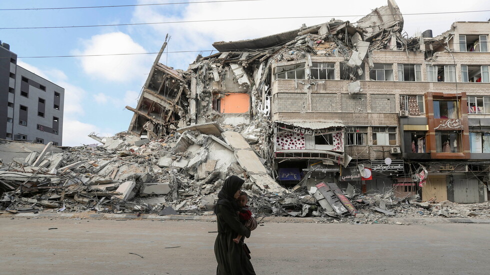 غانتس يبحث مع مبعوث أمريكي أفق التهدئة حول غزة