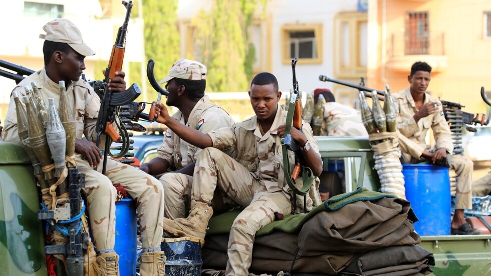 السودان.. محاكمة جنود أمام القضاء المدني إثر مقتل محتجين اثنين