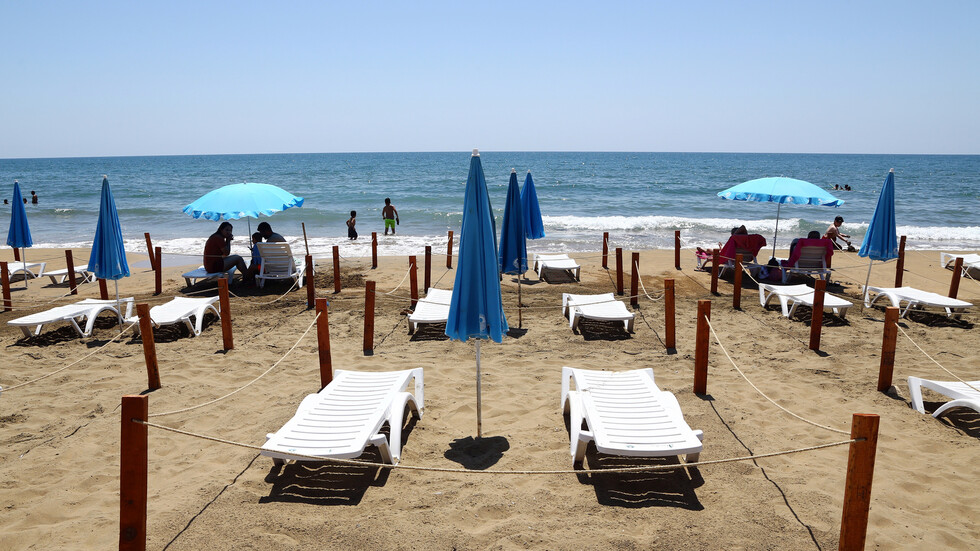 وزير السياحة التركي إلى موسكو لبحث عودة الطيران بين البلدين