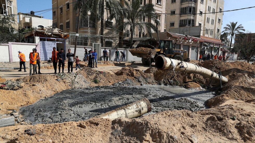 مقتل فلسطينية وجرح أطفالها بتجدد الغارات الإسرائيلية صباحا على غزة