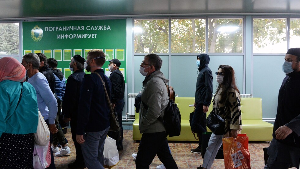 روسيا تخفف القيود المفروضة على دخول الأجانب