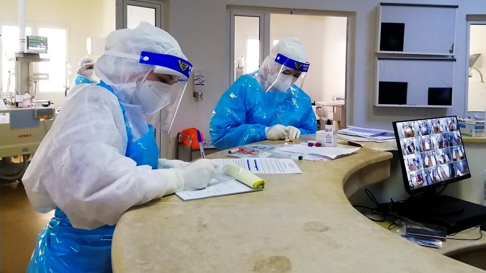 52 وفاة و1159 إصابة جديدة بكورونا في تونس