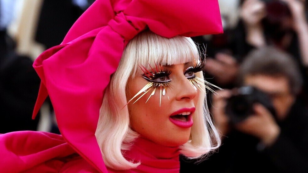 ليدي غاغا تكشف معاناتها بعدما اغتصبها منتج وجعلها حبلى في سن الـ19
