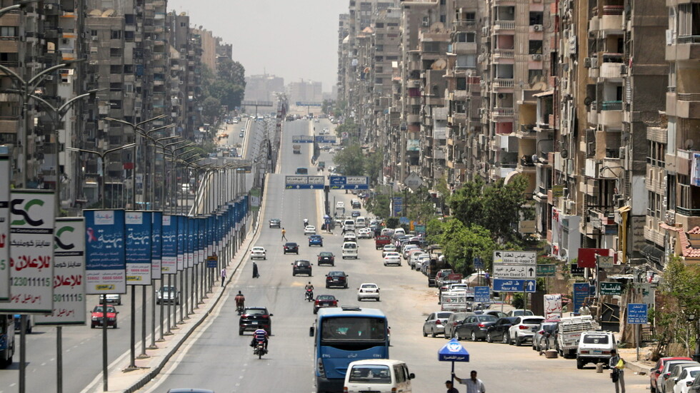 وزير المالية المصري يكشف الحد الأدنى الجديد لعلاوة العاملين بالدولة