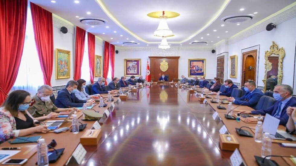 تونس.. رئيس الحكومة يأمر بمراجعة الإجراءات المتخذة للحد من انتشار "كوفيد-19"