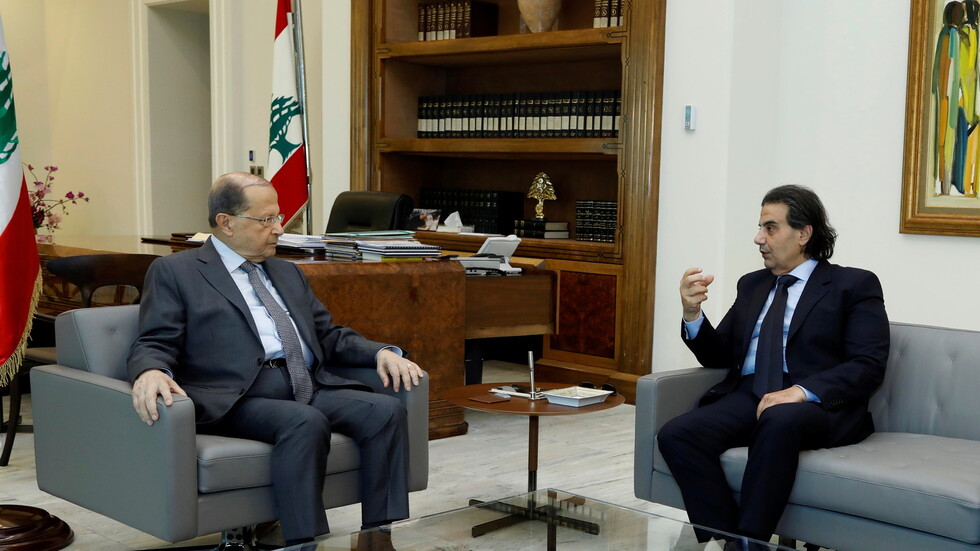 الملحن سمير صفير بعد وصوله من السعودية إلى بيروت: رئيس الجمهورية أنقذني