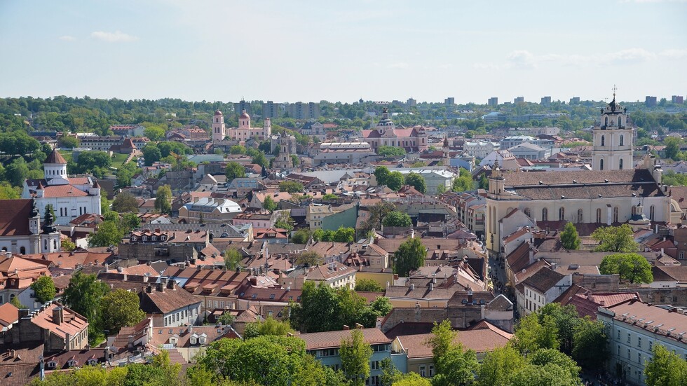ليتوانيا تطرد اثنين من موظفي سفارة بيلاروس
