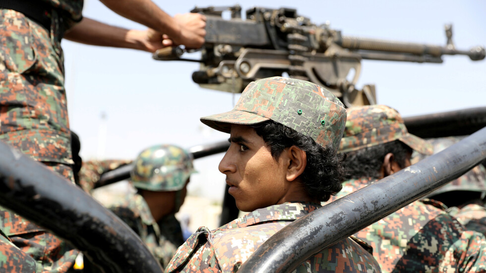 منها فيديو لـ