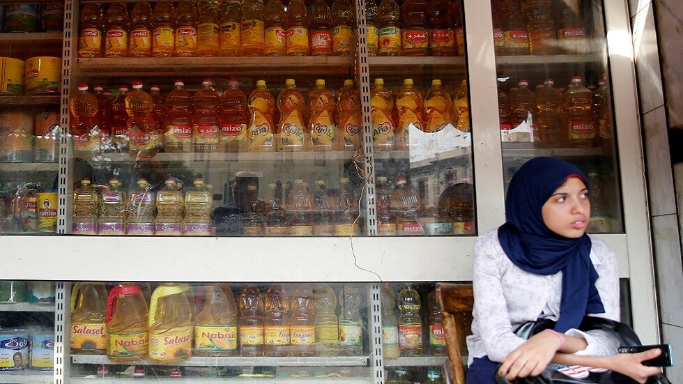 الحكومة المصرية ترفع سعر سلعة أساسية مدعمة