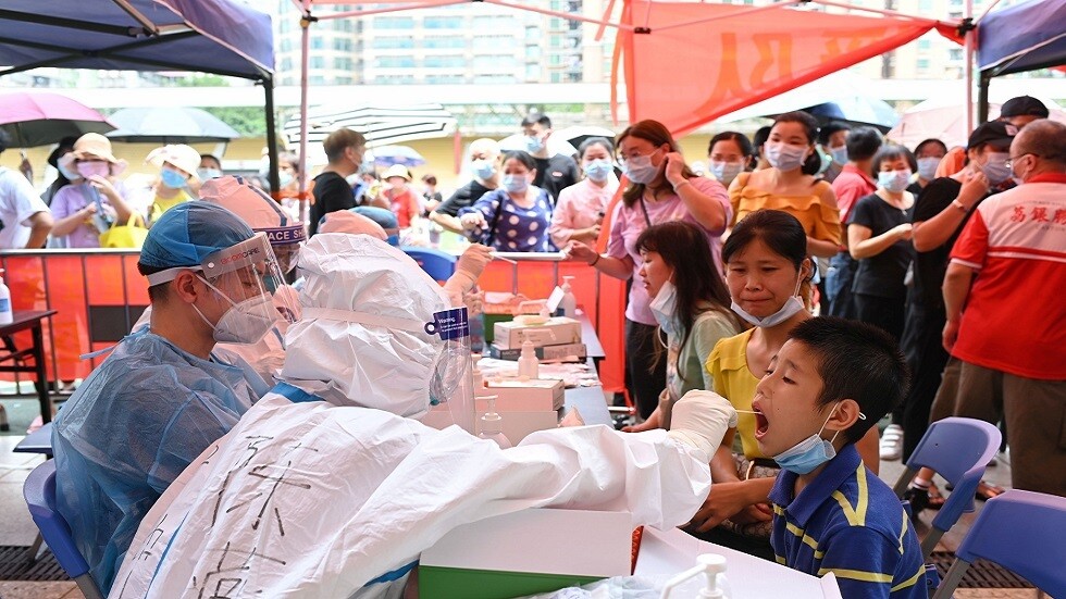 ارتفاع مفاجئ لعدد حالات كورونا في جنوب الصين