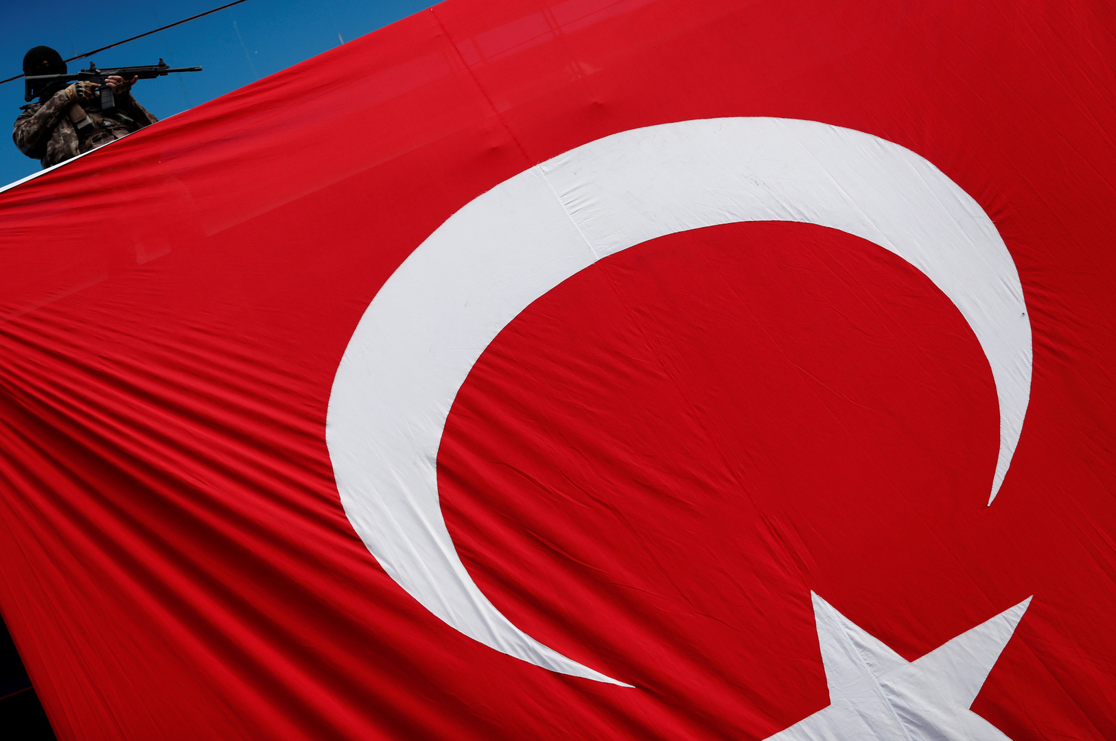 تركيا تعلن اعتقال قيادي أجنبي في 