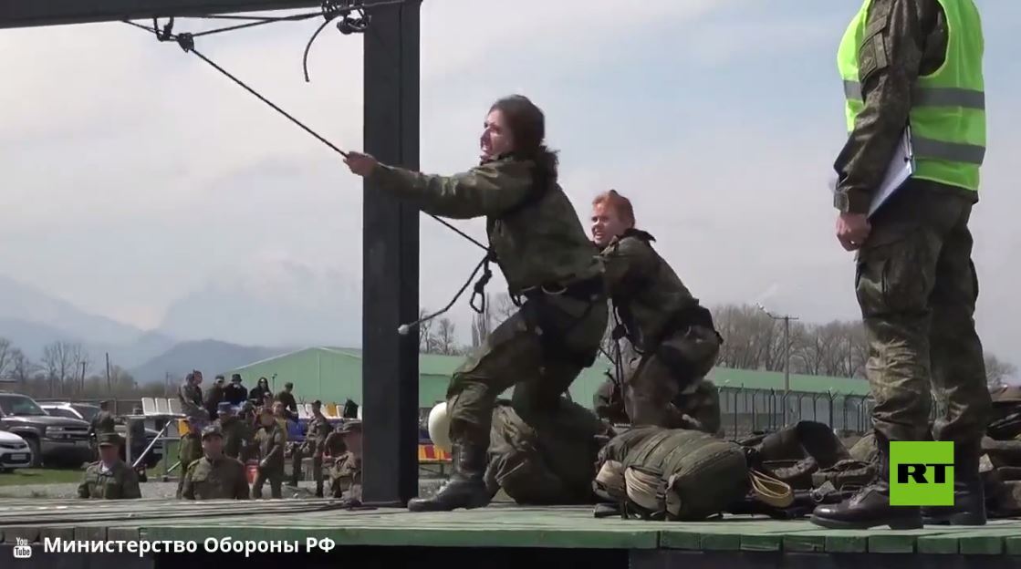 مسابقة النساء العسكريات في فلاديقوقاز الروسية